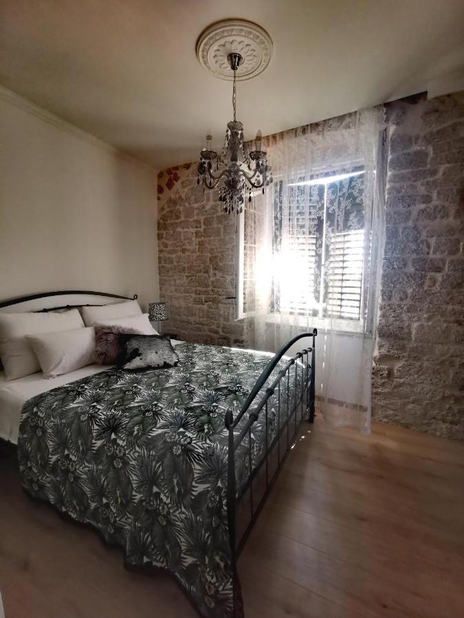 L&L Rooms Royal Šibenik Quarto foto