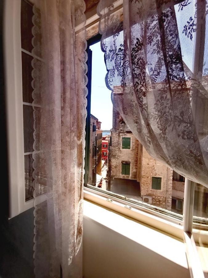 L&L Rooms Royal Šibenik Quarto foto