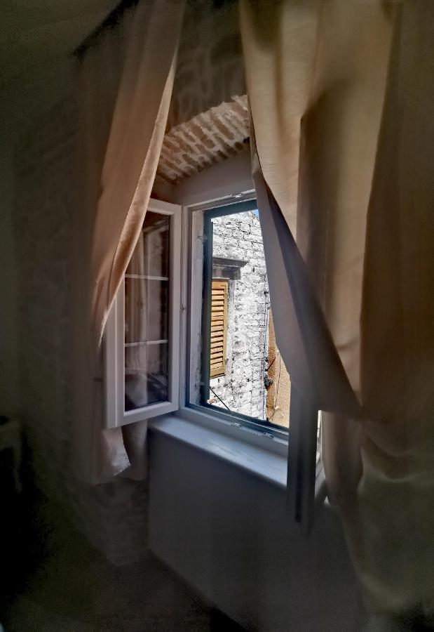 L&L Rooms Royal Šibenik Quarto foto
