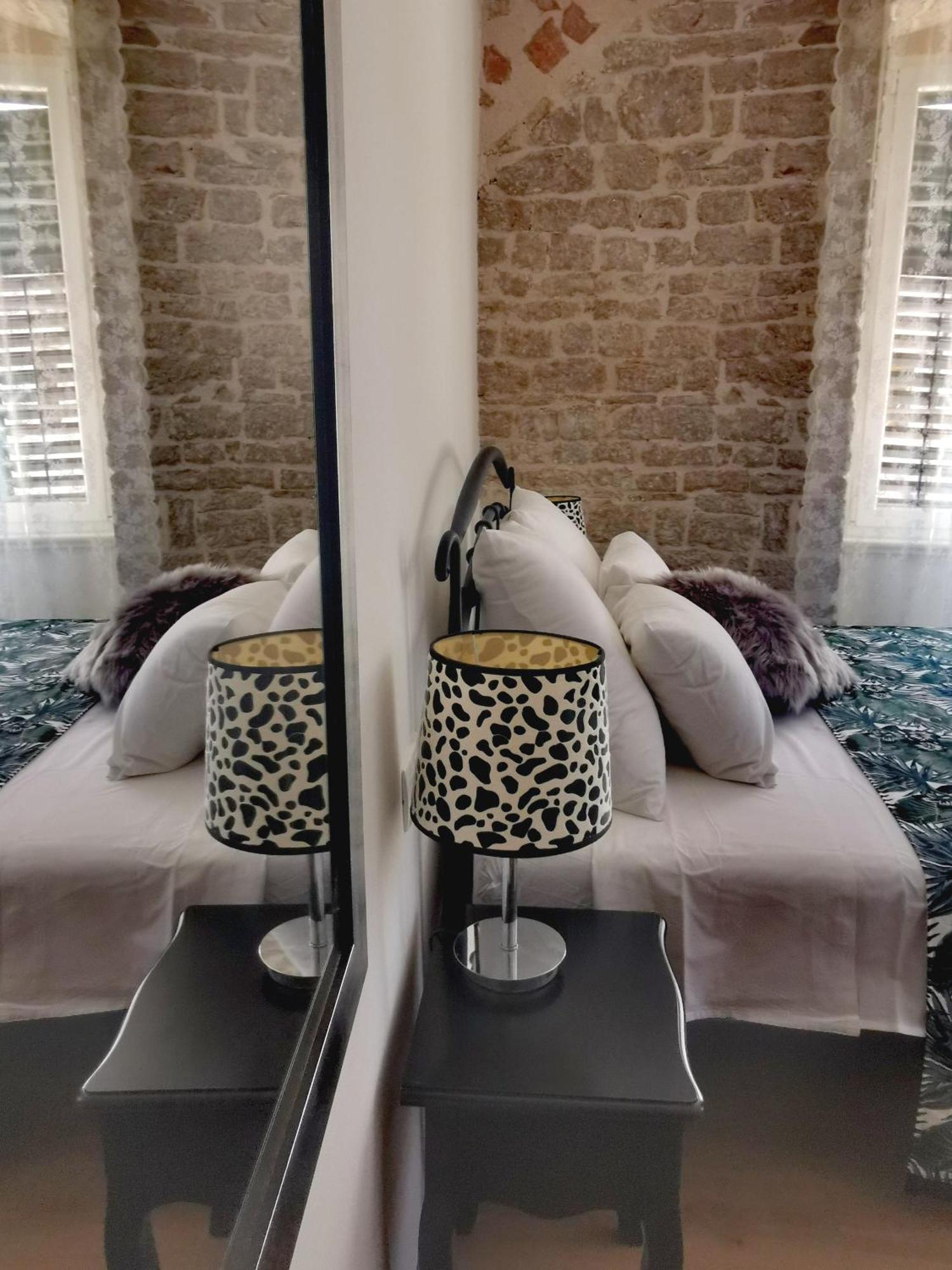 L&L Rooms Royal Šibenik Quarto foto